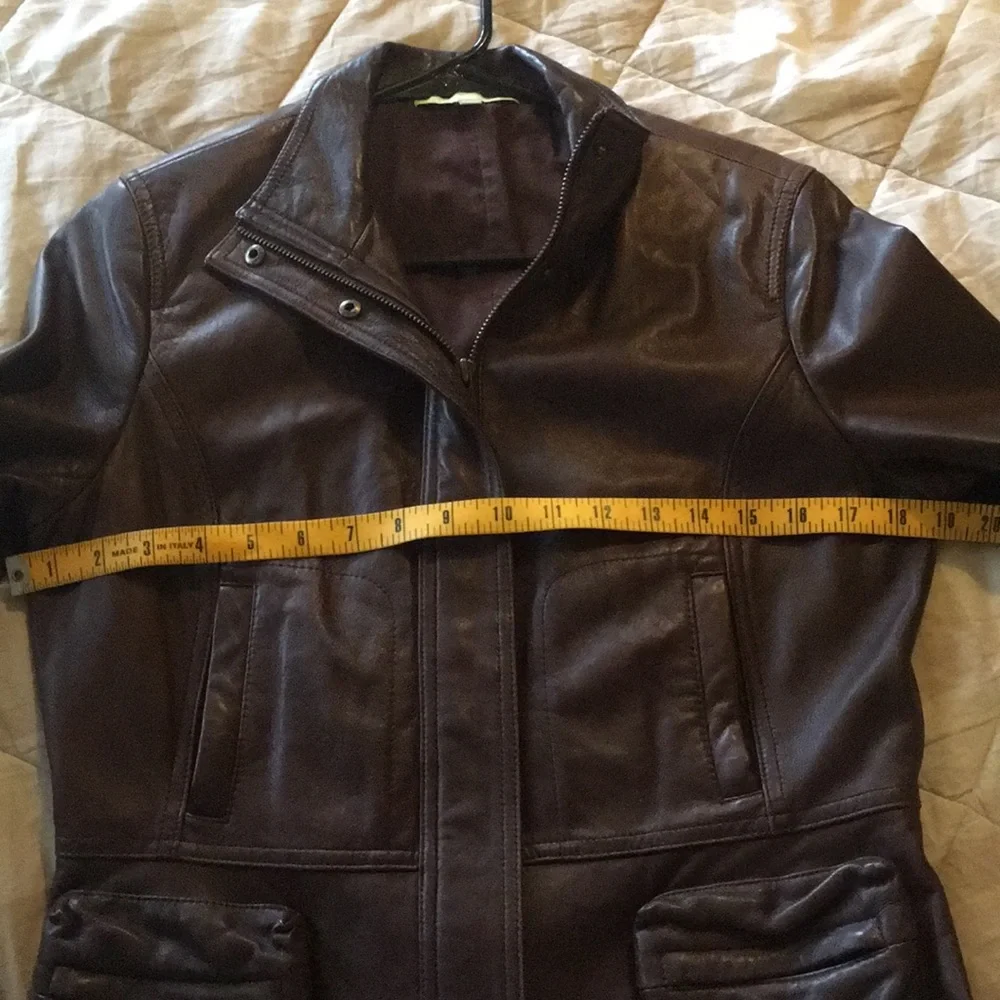 Gianni Bini Buttery Soft Luxurious Tailored Classic leather jacket